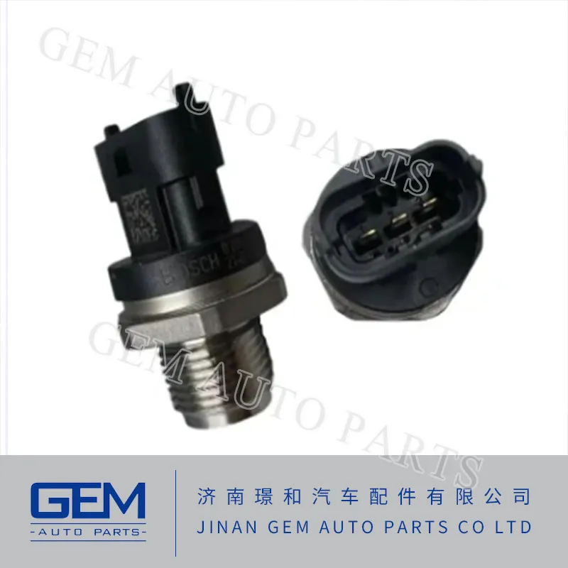 612600081585 Rail Pressure Sensor for Sinotruk HOWO Lgmg Mt95 Weichai Wp10 Wp12 Engine Sensor