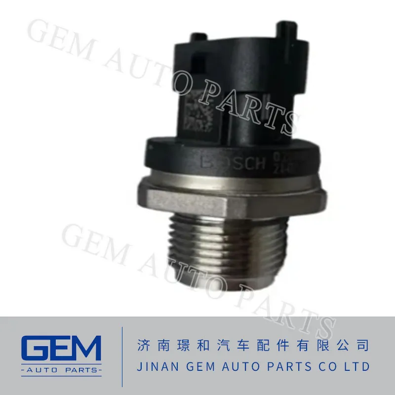 612600081585 Rail Pressure Sensor for Sinotruk HOWO Lgmg Mt95 Weichai Wp10 Wp12 Engine Sensor